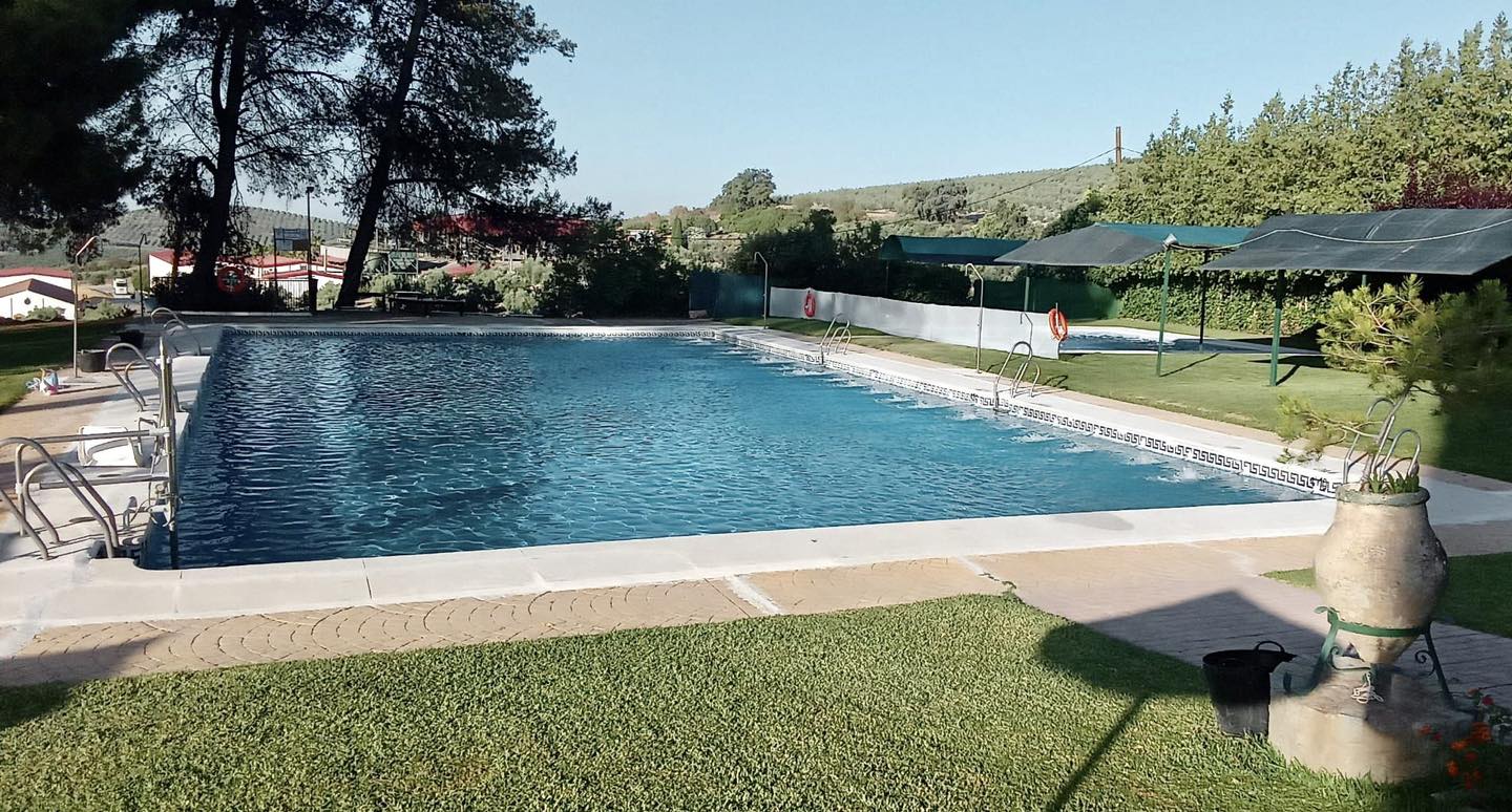 piscinasantaella